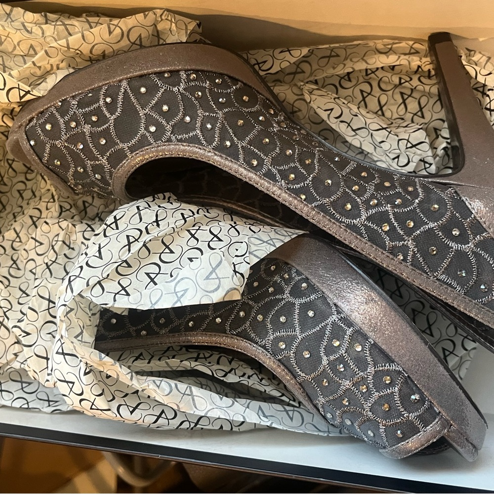 Adrianna Papell Silver and Black Patterned Heels